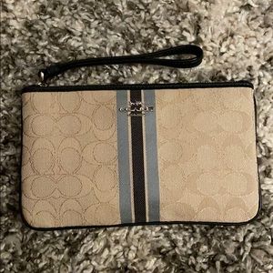 Coach wristlet wallet